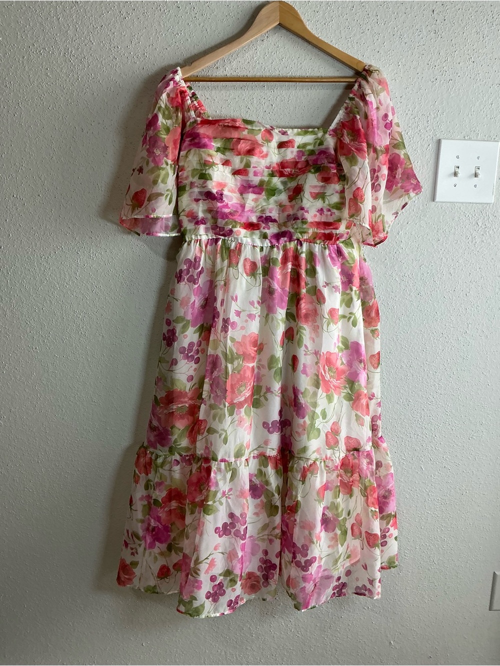 Abercrombie & Fitch Pink Multi Floral Puff-Sleeve Midi Dress - Picture 4 of 8